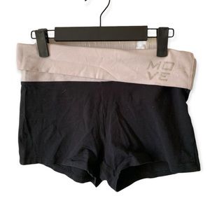 Black and white athletic gym mini shorts Move M